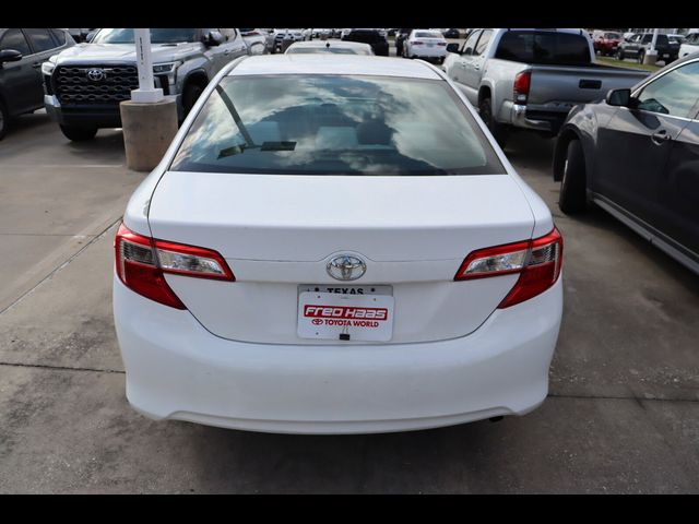 2014 Toyota Camry LE