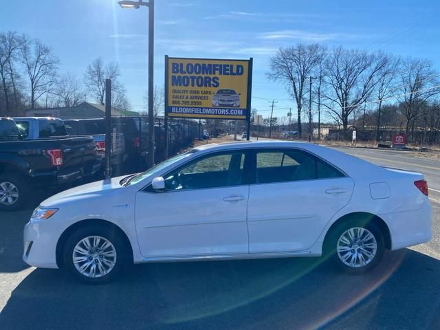 2014 Toyota Camry Hybrid LE