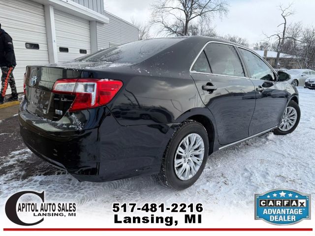 2014 Toyota Camry Hybrid LE