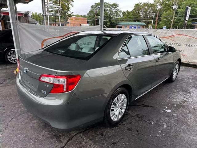 2014 Toyota Camry Hybrid LE