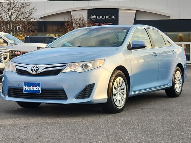 2014 Toyota Camry LE