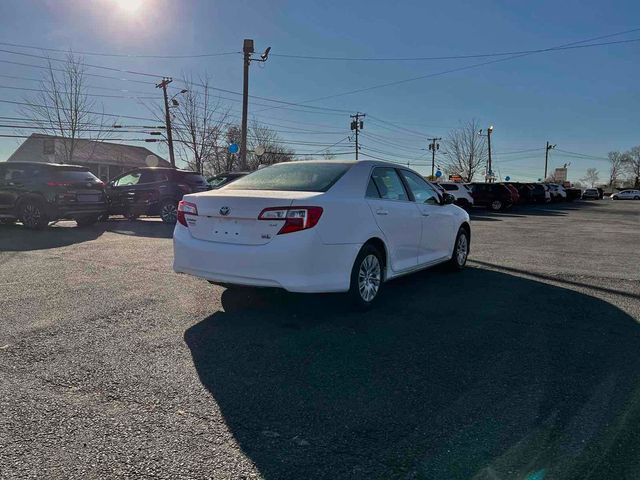 2014 Toyota Camry Hybrid LE