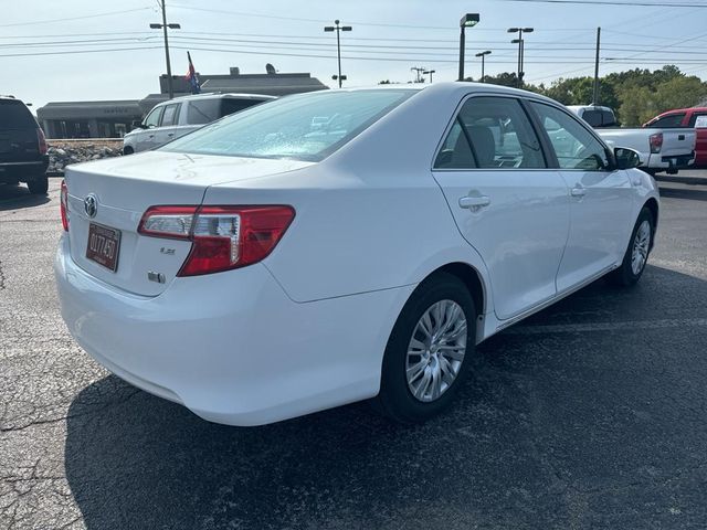 2014 Toyota Camry Hybrid LE