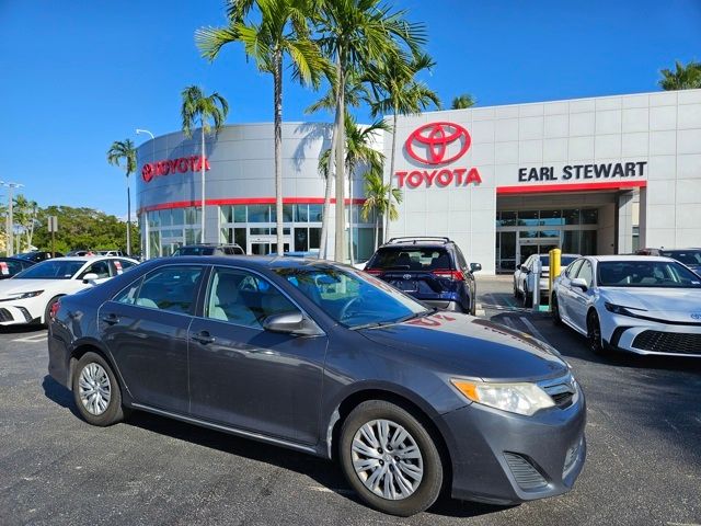 2014 Toyota Camry LE