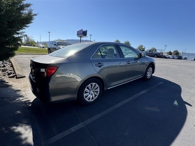 2014 Toyota Camry LE