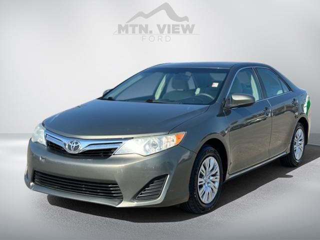 2014 Toyota Camry LE