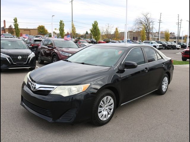 2014 Toyota Camry LE