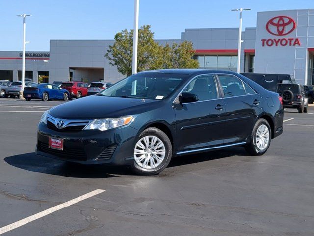 2014 Toyota Camry LE