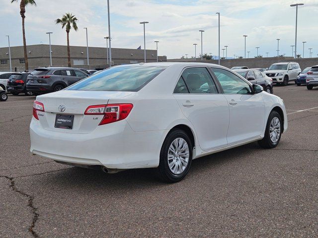 2014 Toyota Camry LE