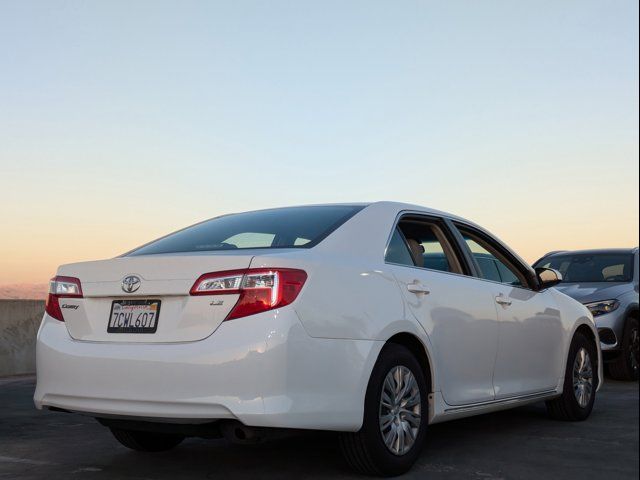 2014 Toyota Camry LE