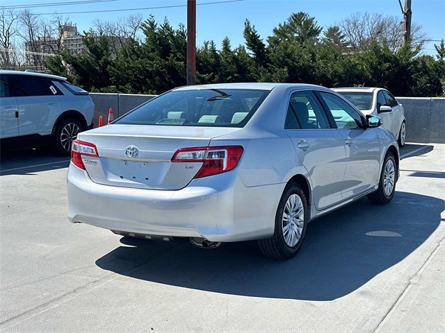 2014 Toyota Camry LE