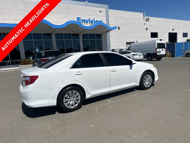 2014 Toyota Camry LE