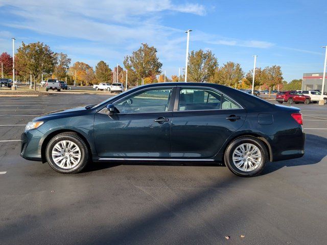 2014 Toyota Camry LE