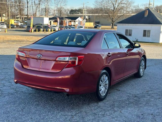 2014 Toyota Camry LE