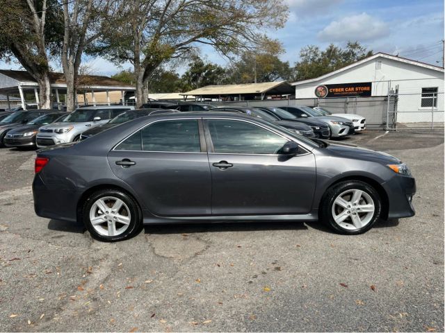 2014 Toyota Camry SE Sport