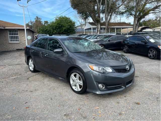 2014 Toyota Camry SE Sport
