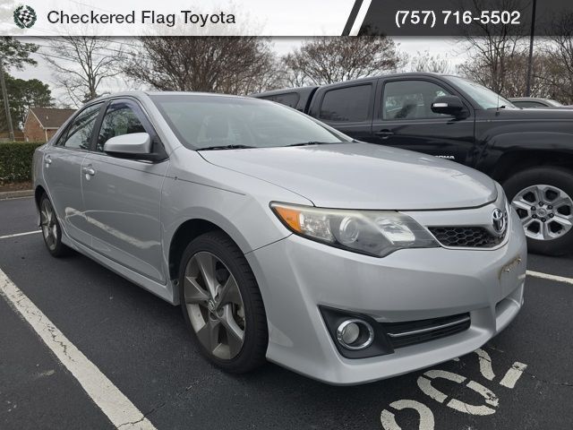 2014 Toyota Camry SE