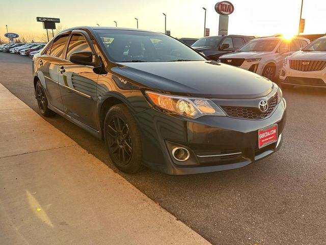 2014 Toyota Camry SE