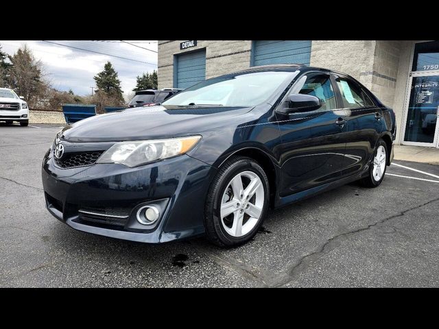 2014 Toyota Camry SE