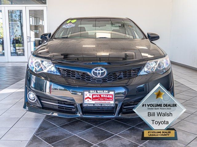 2014 Toyota Camry SE