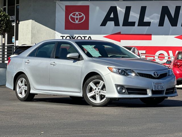 2014 Toyota Camry SE