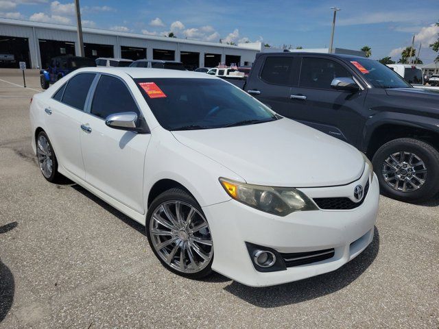 2014 Toyota Camry SE