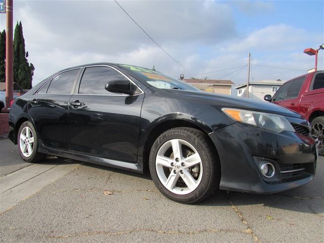 2014 Toyota Camry SE