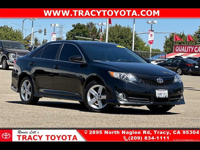 2014 Toyota Camry SE