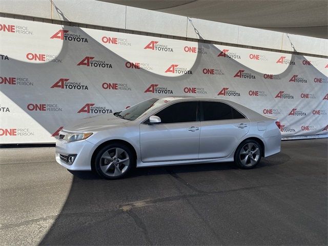 2014 Toyota Camry SE