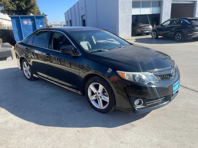 2014 Toyota Camry SE