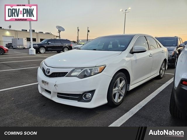 2014 Toyota Camry SE