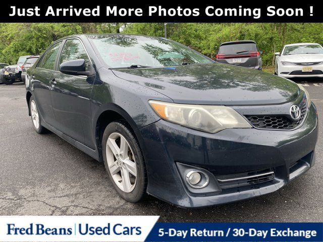 2014 Toyota Camry SE