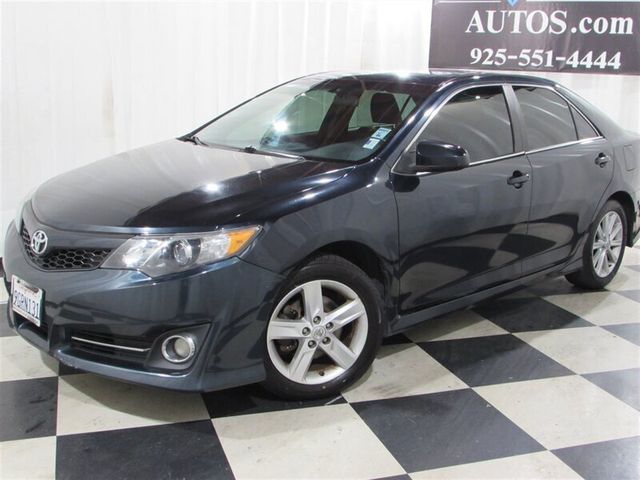 2014 Toyota Camry SE