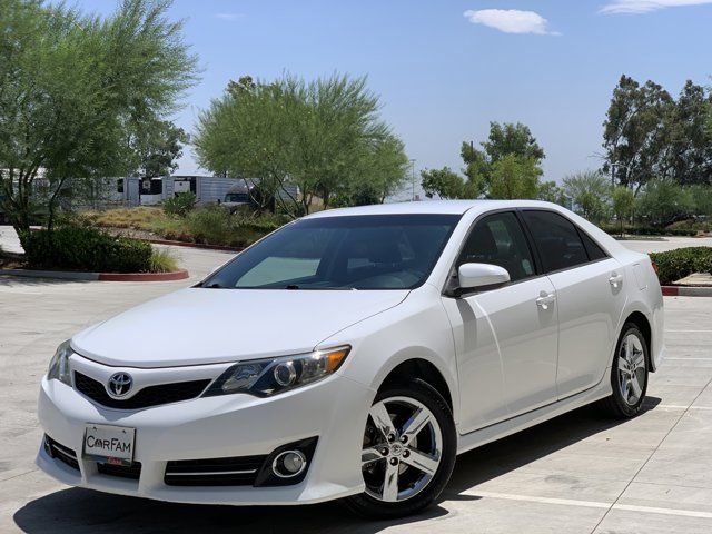 2014 Toyota Camry SE