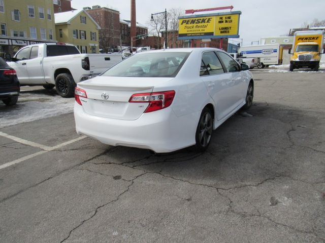 2014 Toyota Camry SE