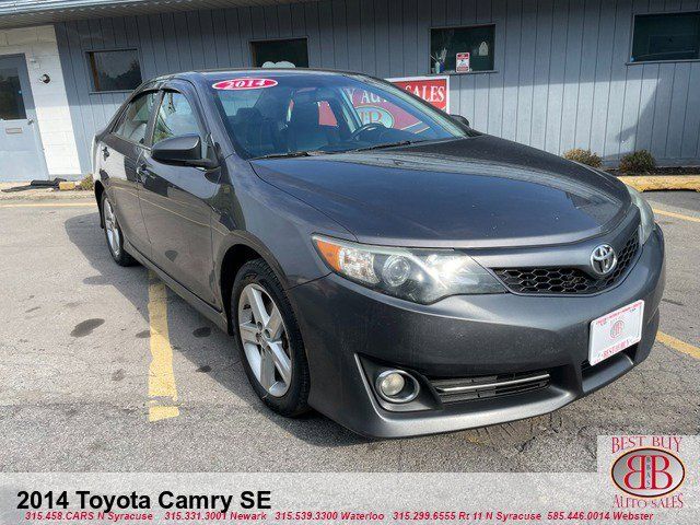 2014 Toyota Camry SE