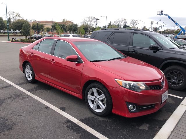 2014 Toyota Camry SE