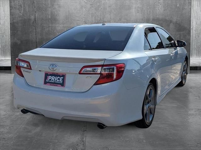 2014 Toyota Camry SE