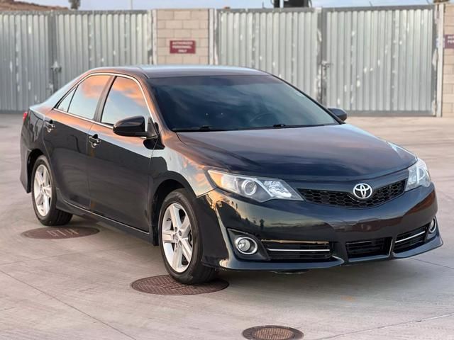 2014 Toyota Camry SE