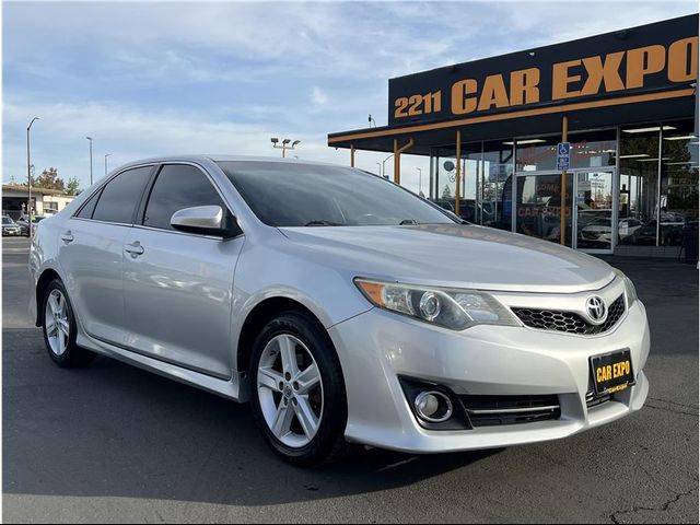 2014 Toyota Camry SE