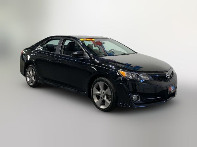 2014 Toyota Camry SE Sport