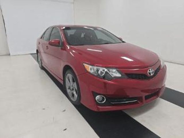 2014 Toyota Camry SE Sport