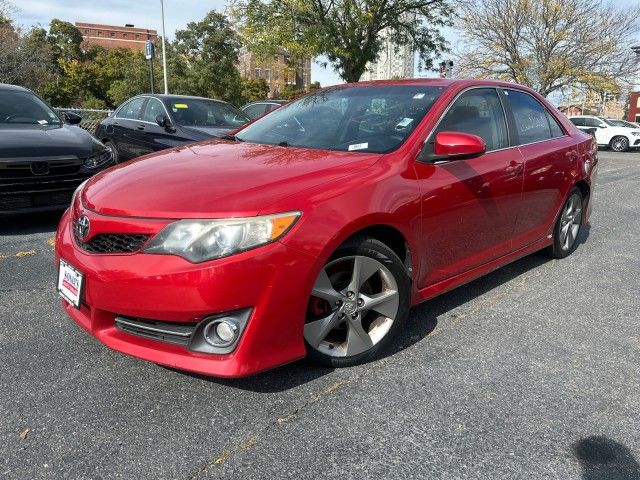 2014 Toyota Camry SE Sport