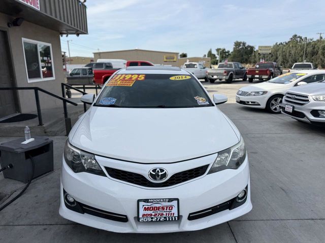 2014 Toyota Camry SE