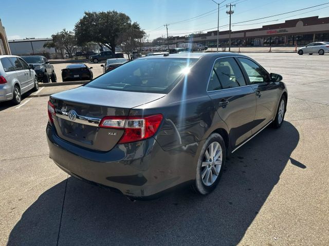 2014 Toyota Camry XLE