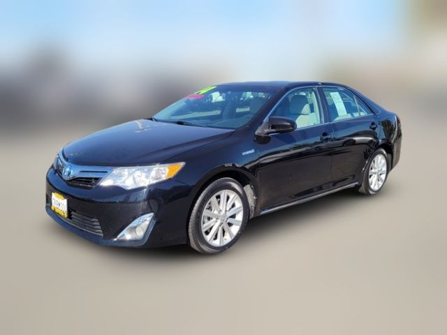 2014 Toyota Camry Hybrid 