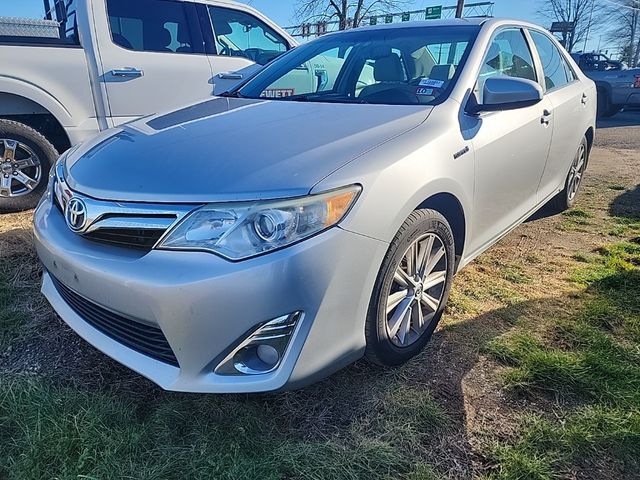 2014 Toyota Camry Hybrid XLE