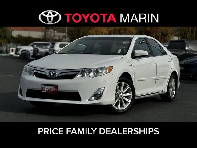 2014 Toyota Camry Hybrid XLE