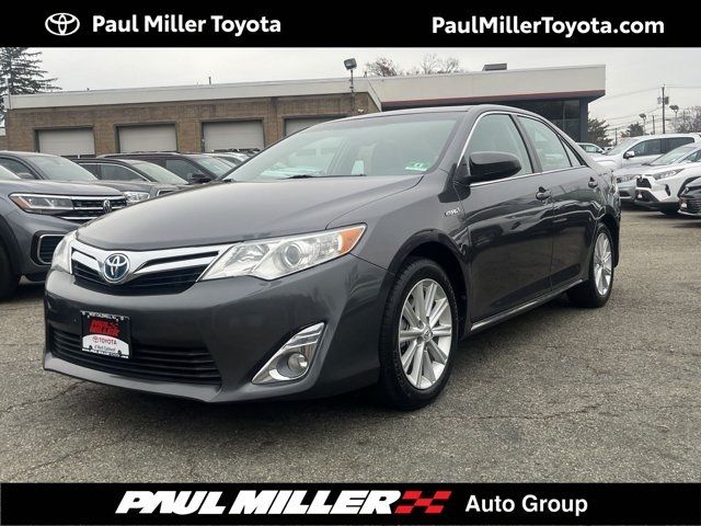 2014 Toyota Camry Hybrid XLE