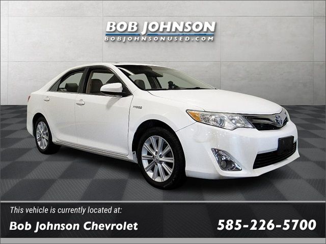 2014 Toyota Camry Hybrid XLE